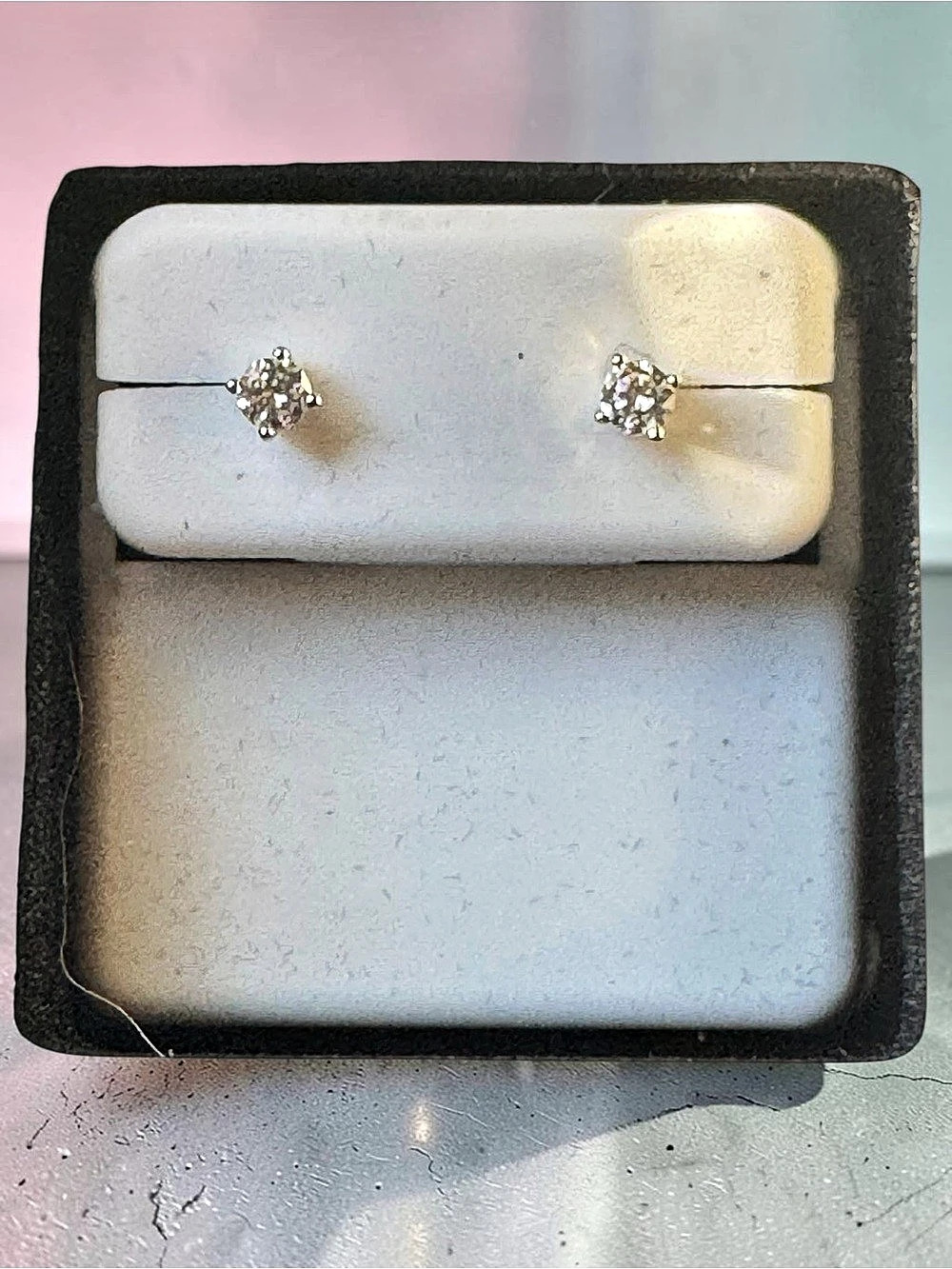 Moissanite 925 Stud Earrings in White & Silver NWT